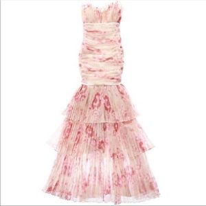 Marchesa Tiered Dress ✨ Soft floral